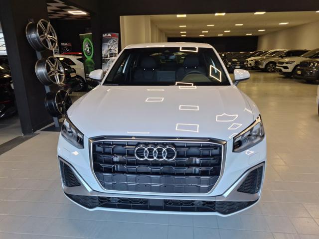 AUDI Q2 Bianco perlato