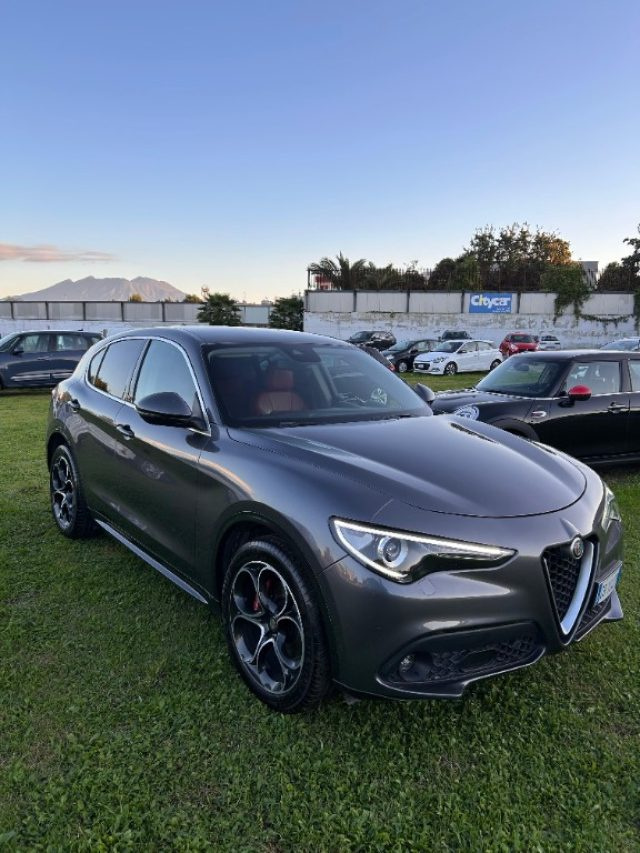 ALFA ROMEO Stelvio Grigio scuro metallizzato