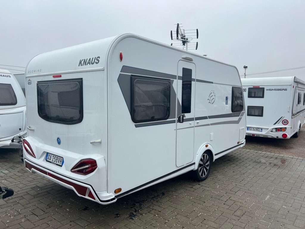 KNAUS SUDWIND 450 FU 60 YEARS