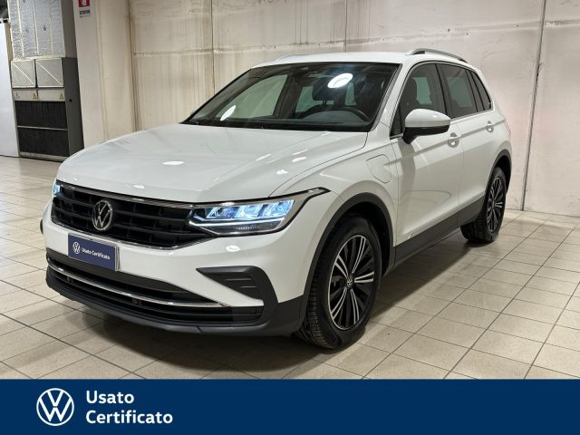 VOLKSWAGEN Tiguan Bianco pastello