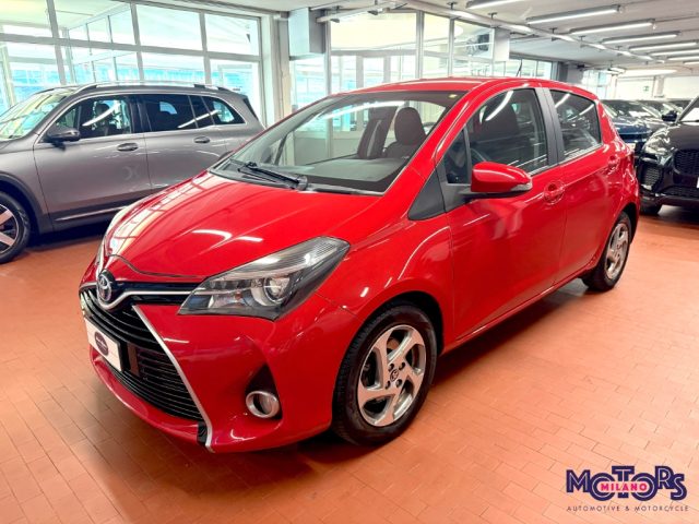 TOYOTA Yaris Rosso pastello