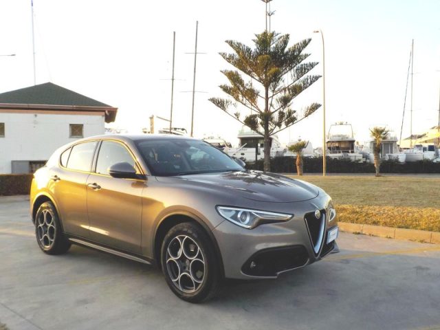 ALFA ROMEO Stelvio Grigio metallizzato