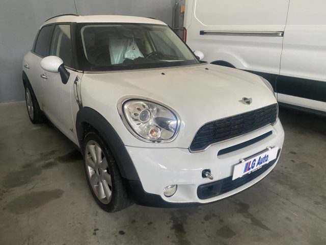 MINI Countryman Bianco pastello