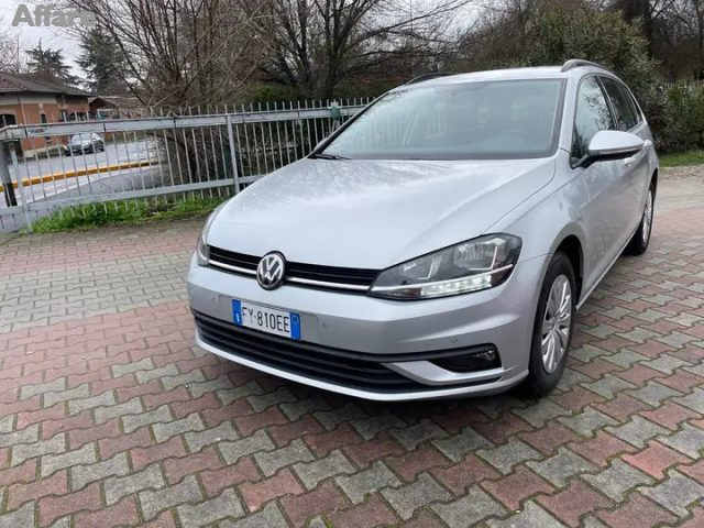 VOLKSWAGEN Golf Variant Argento metallizzato