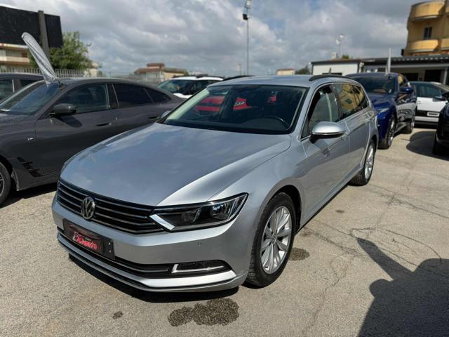 VOLKSWAGEN Passat Variant Grigio metallizzato