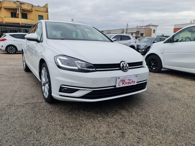 VOLKSWAGEN Golf Bianco perlato