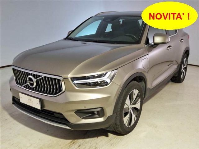 VOLVO XC40 Grigio metallizzato