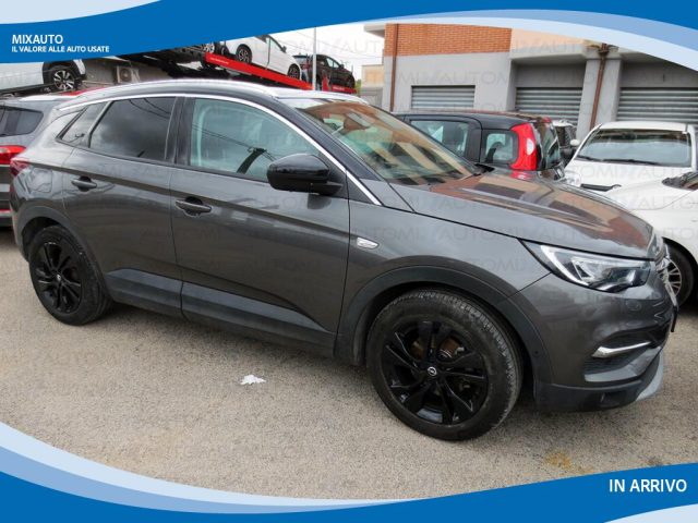 OPEL Grandland X Grigio metallizzato