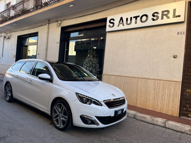 PEUGEOT 308 Bianco pastello