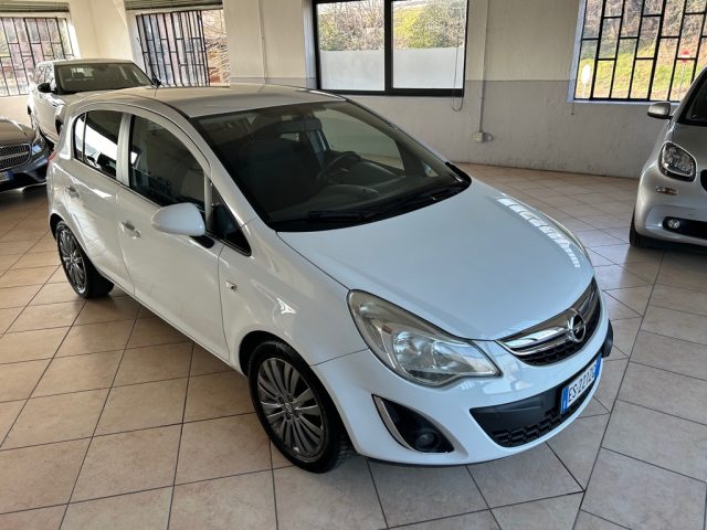 OPEL Corsa Bianco metallizzato