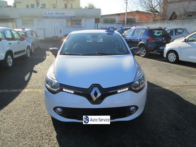 RENAULT Clio Bianco pastello