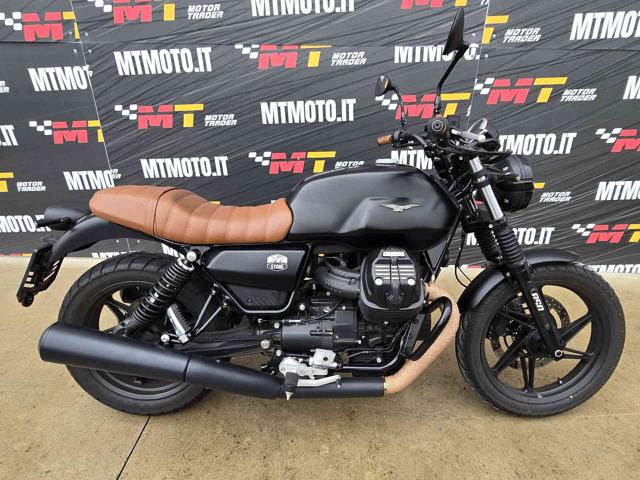 MOTO GUZZI V7 Nero pastello