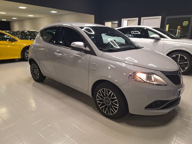 LANCIA Ypsilon Grigio metallizzato