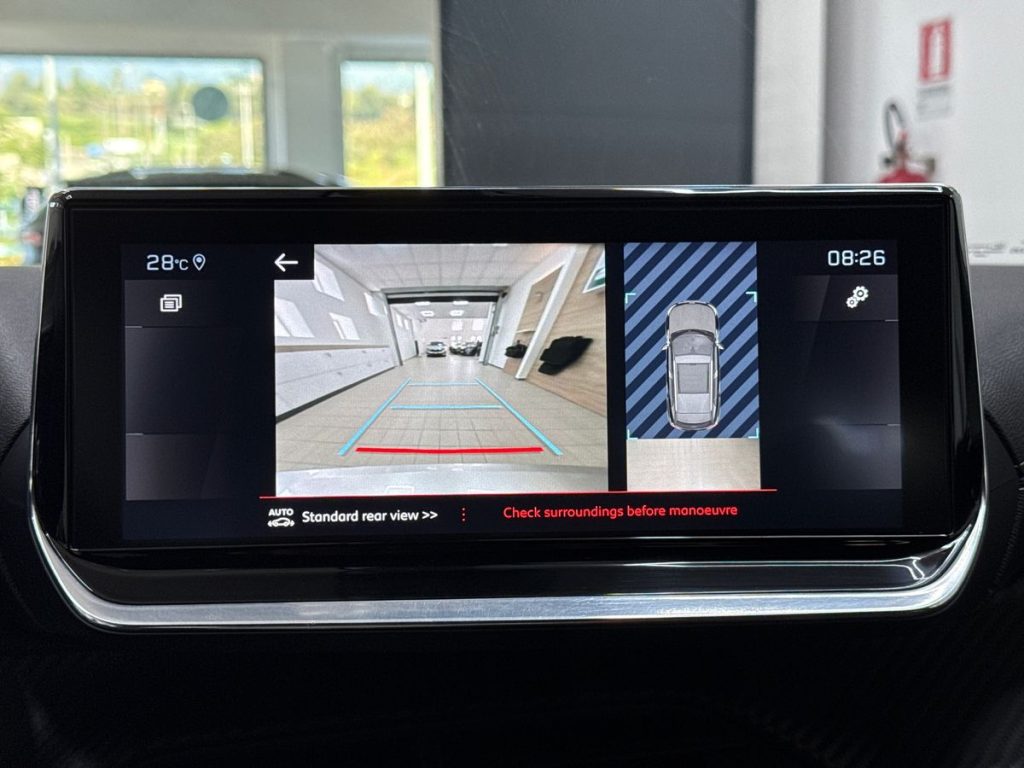 PEUGEOT 2008 PureTech 130 S&S GT Line - 18