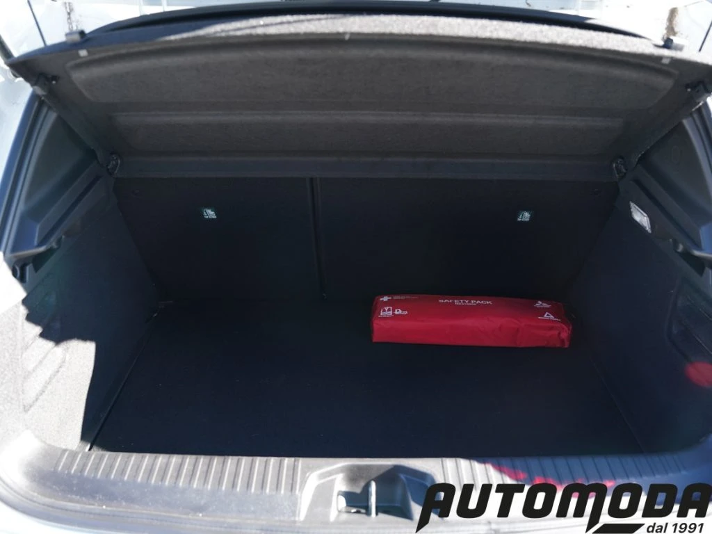 MITSUBISHI Colt 1.0L Intense Neopat. - 7