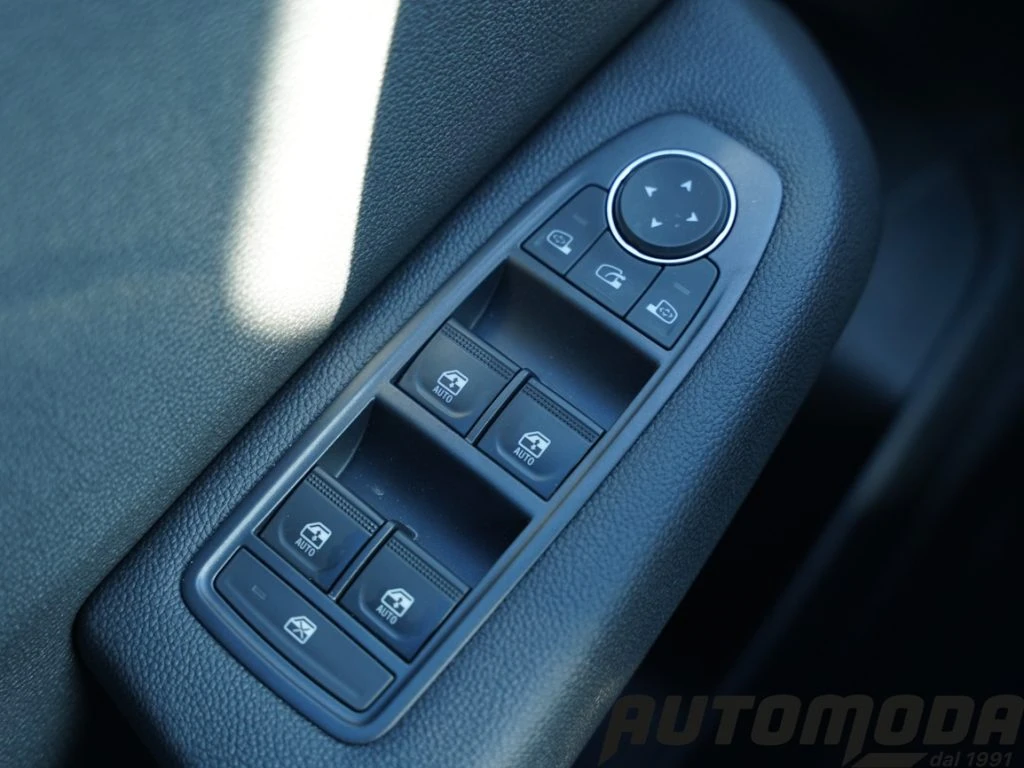 MITSUBISHI Colt 1.0L Intense Neopat. - 16