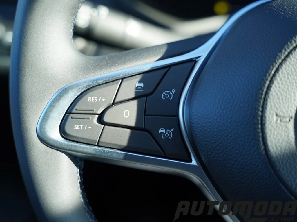 MITSUBISHI Colt 1.0L Intense Neopat. - 17