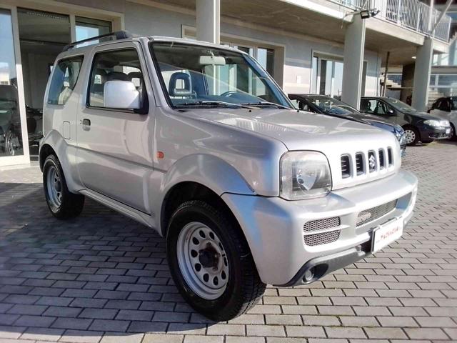 SUZUKI Jimny Argento metallizzato