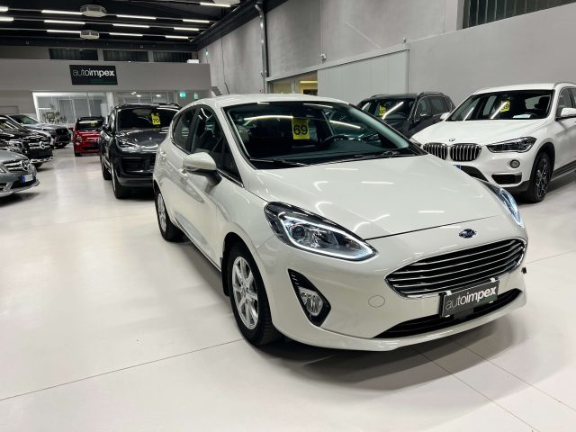 FORD Fiesta Bianco pastello