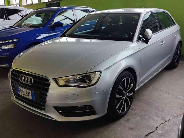 AUDI A3 Grigio metallizzato