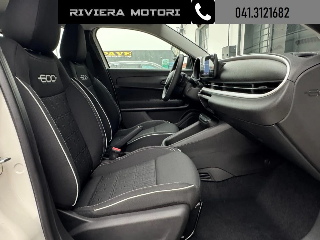 FIAT 600 Hybrid DCT MHEV *PROMO Rosso Passione* - 9