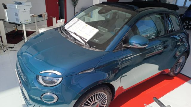 FIAT 500e OCEAN GREEN metallizzato