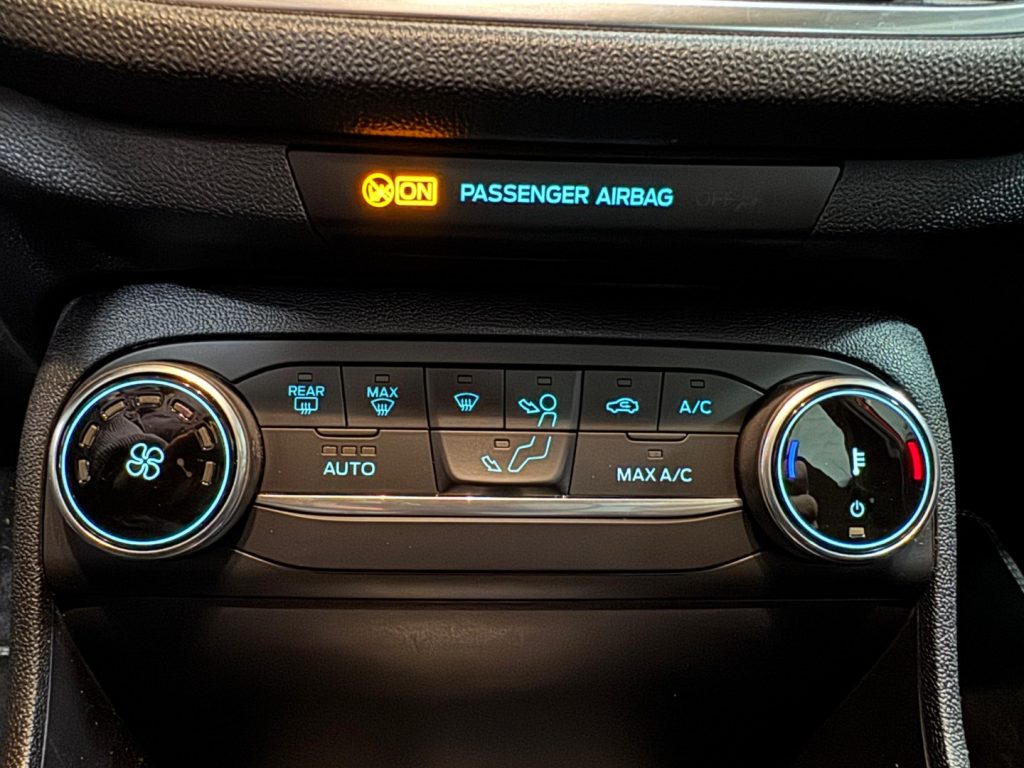 FORD Fiesta 1.1 75 CV 5 porte Titanium - 10