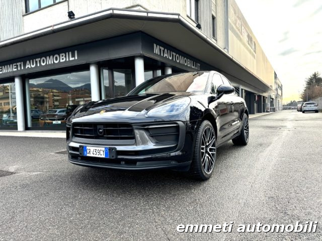 PORSCHE Macan Nero metallizzato