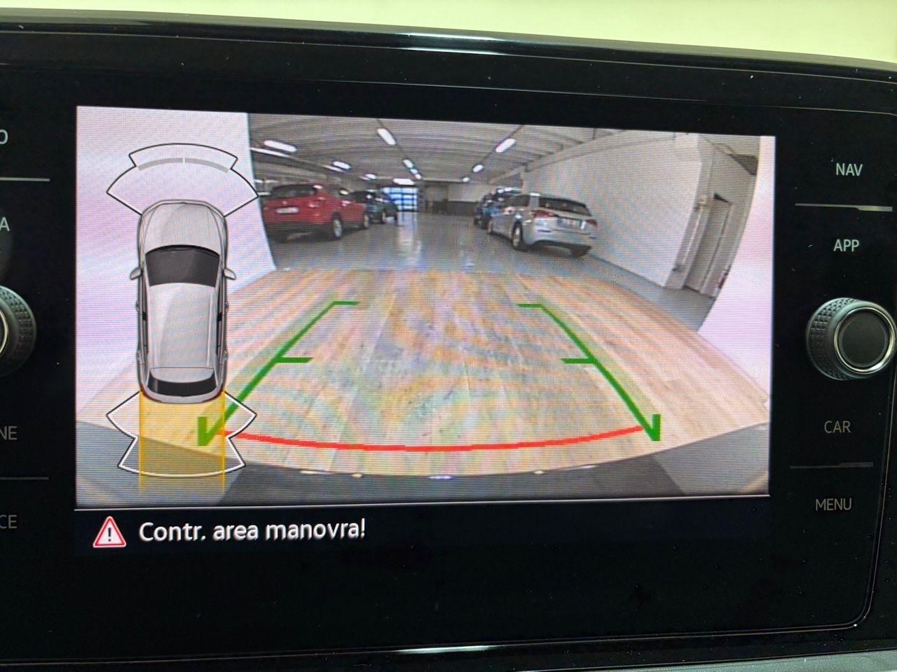 VOLKSWAGEN T-Roc 1.0 TSI Life - 10