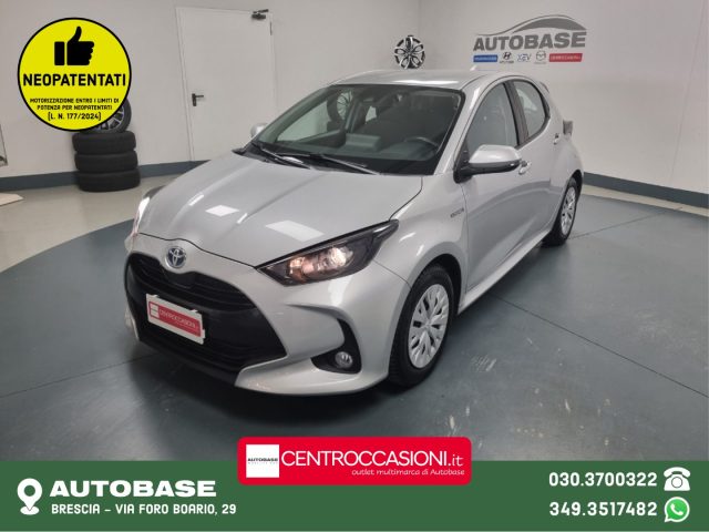 TOYOTA Yaris Argento metallizzato