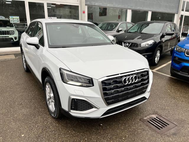 AUDI Q2 Bianco metallizzato