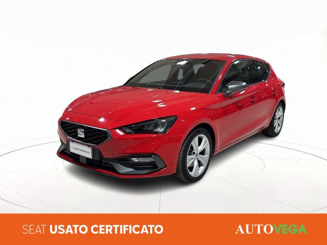 SEAT Leon Rosso pastello