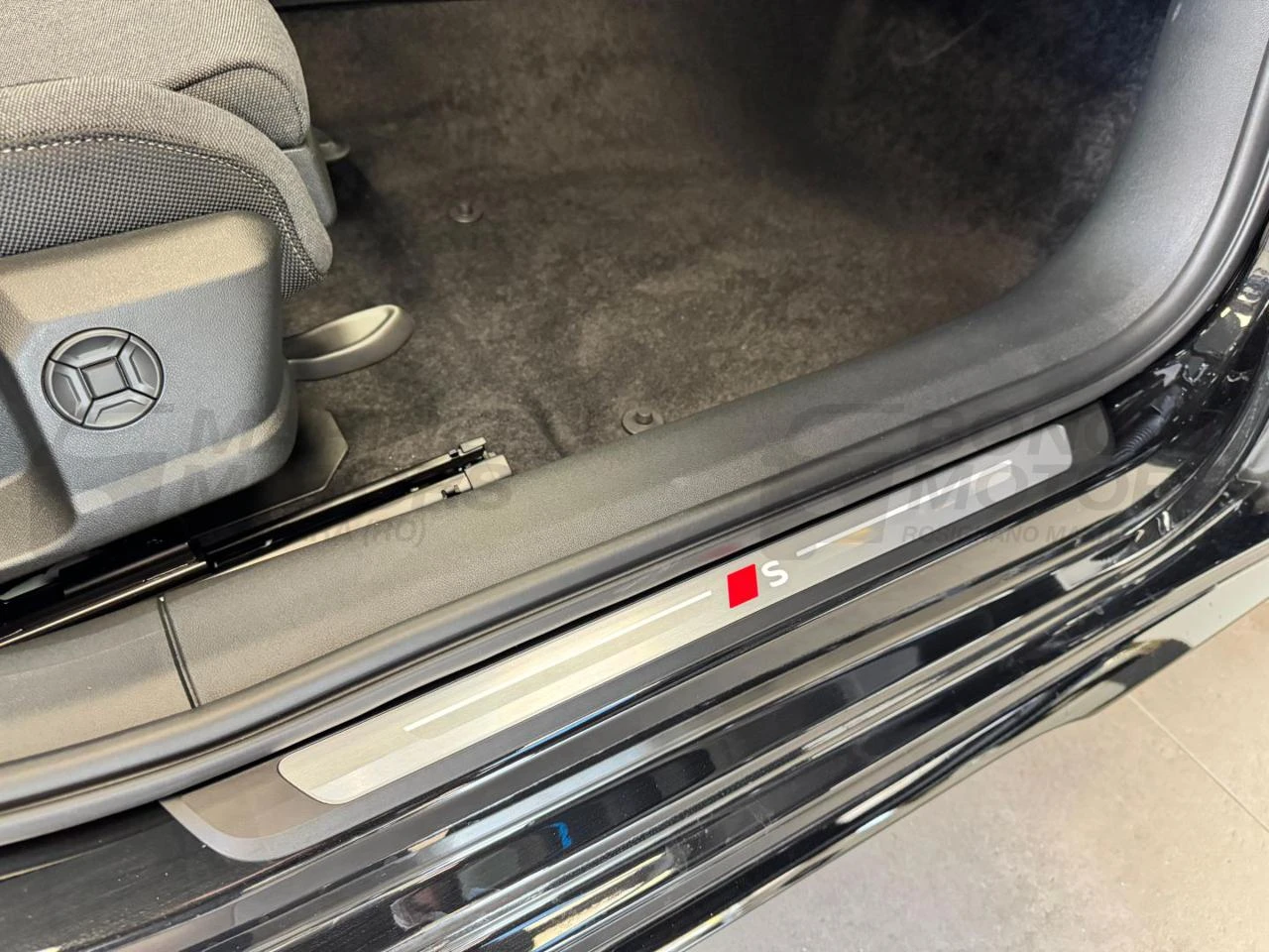 AUDI A5 Avant 40 TDI S tronic mHEV+ S Line edition int est - 24