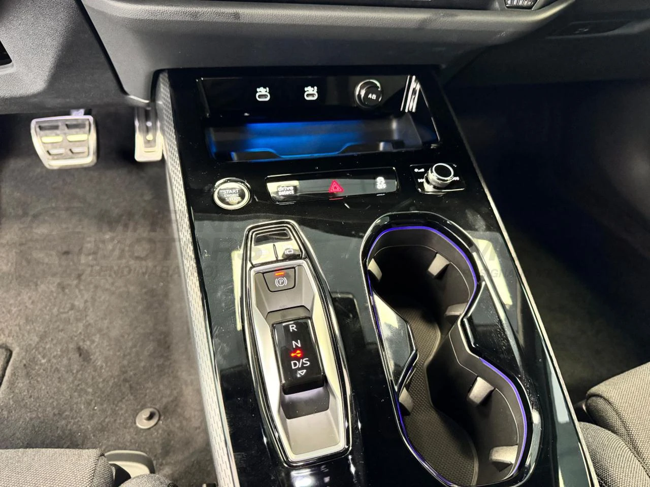 AUDI A5 Avant 40 TDI S tronic mHEV+ S Line edition int est - 11