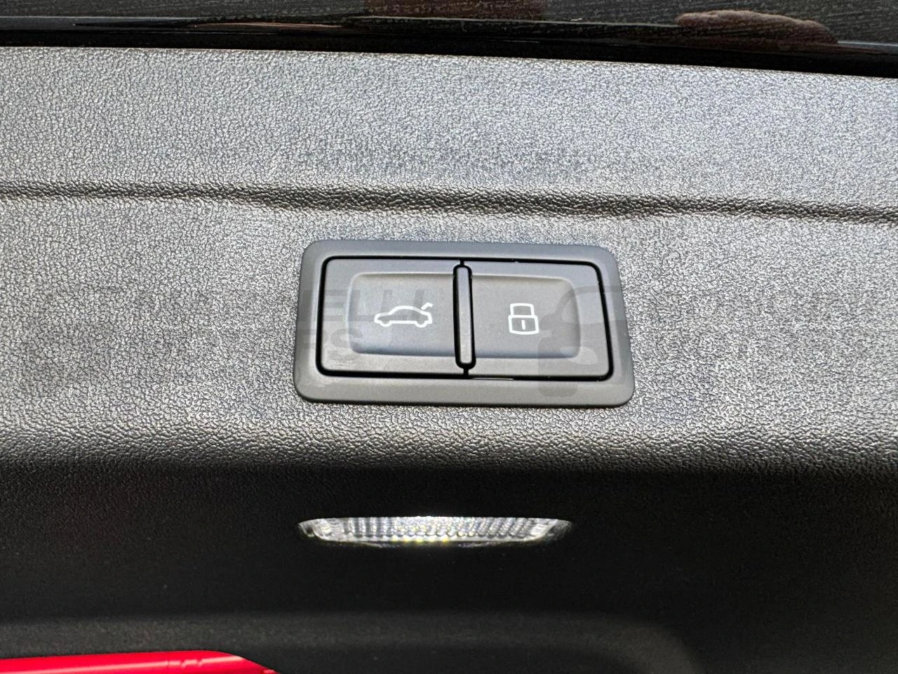 AUDI A5 Avant 40 TDI S tronic mHEV+ S Line edition int est - 26