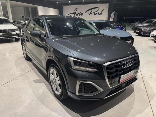 AUDI Q2 GRIGIO MANATTHAN metallizzato