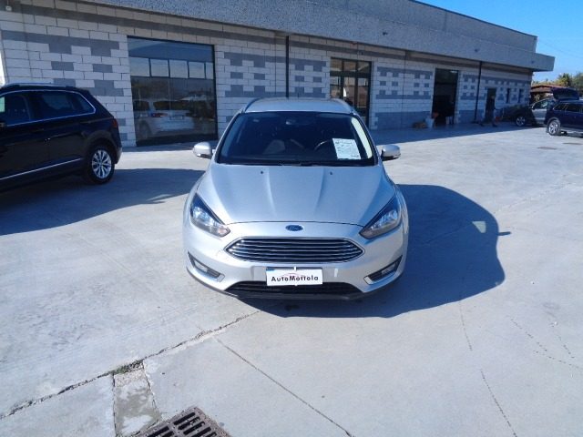 FORD Focus Argento metallizzato