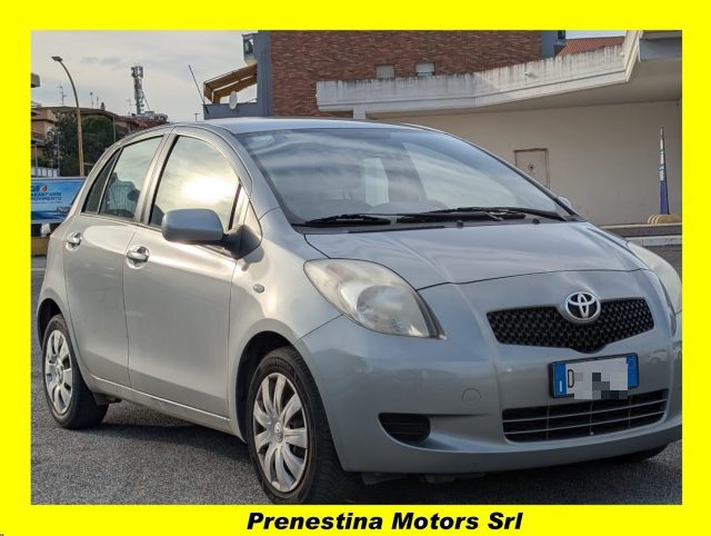 TOYOTA Yaris Argento metallizzato