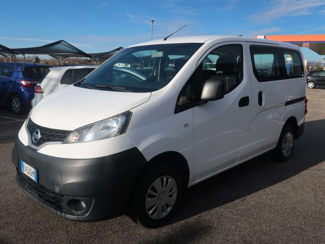 NISSAN NV200 Bianco pastello