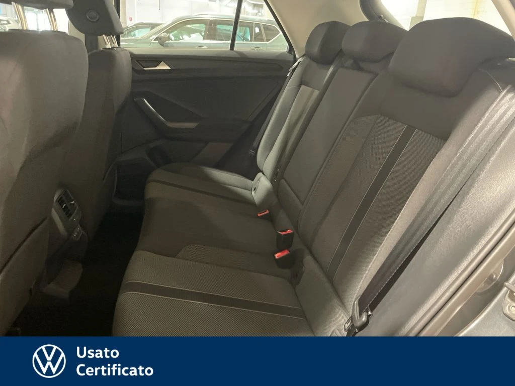 VOLKSWAGEN T-Roc 1.5 tsi life dsg - 12