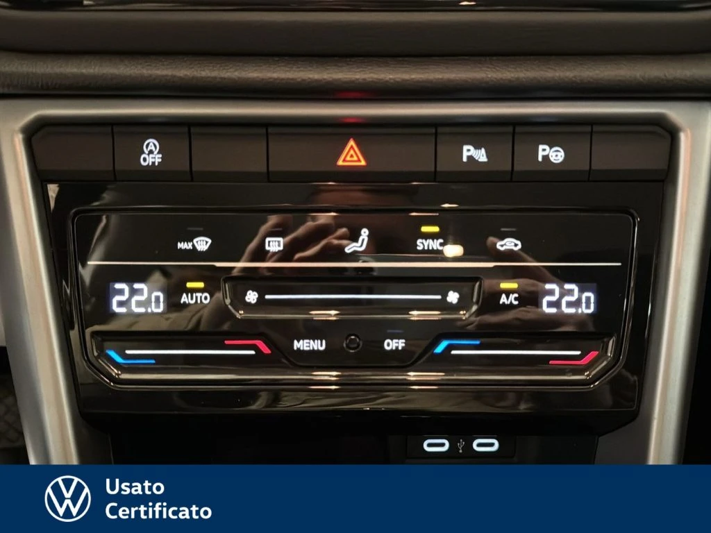 VOLKSWAGEN T-Roc 1.5 tsi life dsg - 17