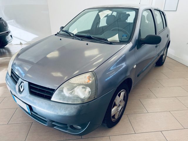 RENAULT Clio Grigio metallizzato