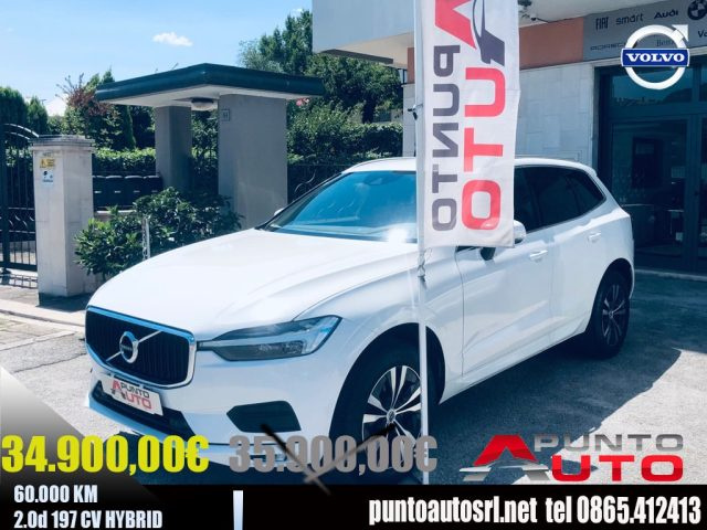 VOLVO XC60 Bianco metallizzato