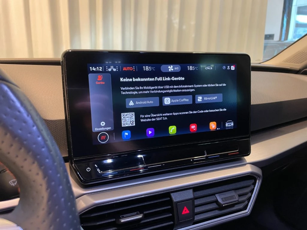 SEAT Leon 1.5 TSI FR LED ACC Camera Park Assist Navi - 14