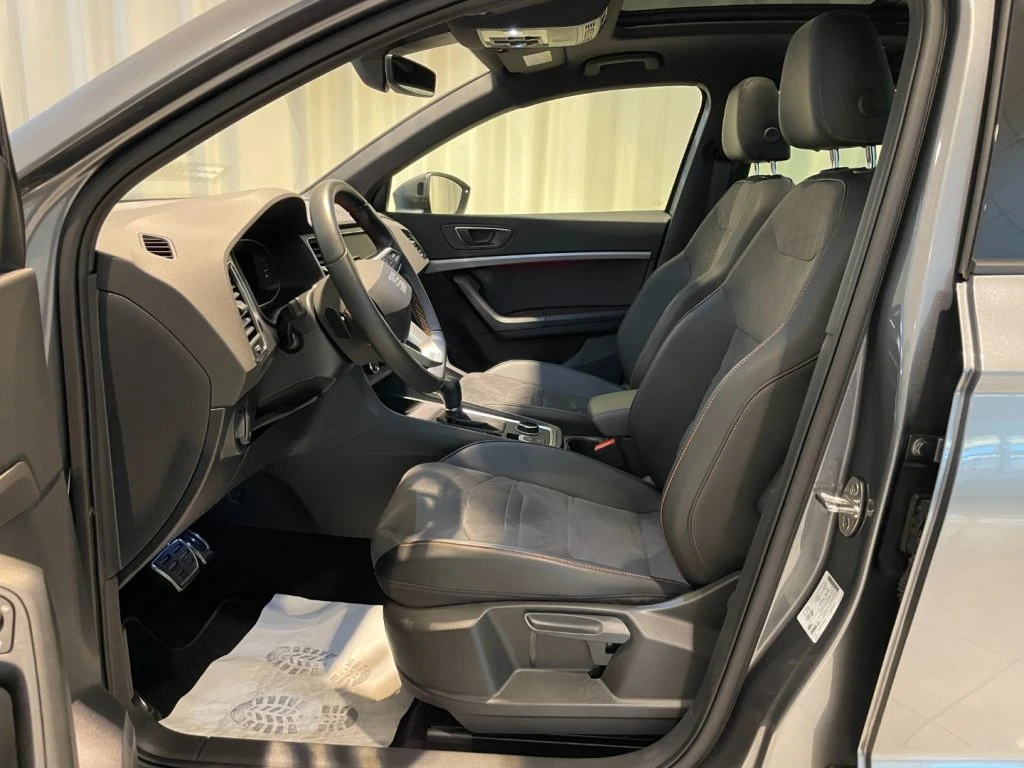 SEAT Ateca 2.0 TDI DSG FR 19 Pano 360° ParkAssist LED - 4