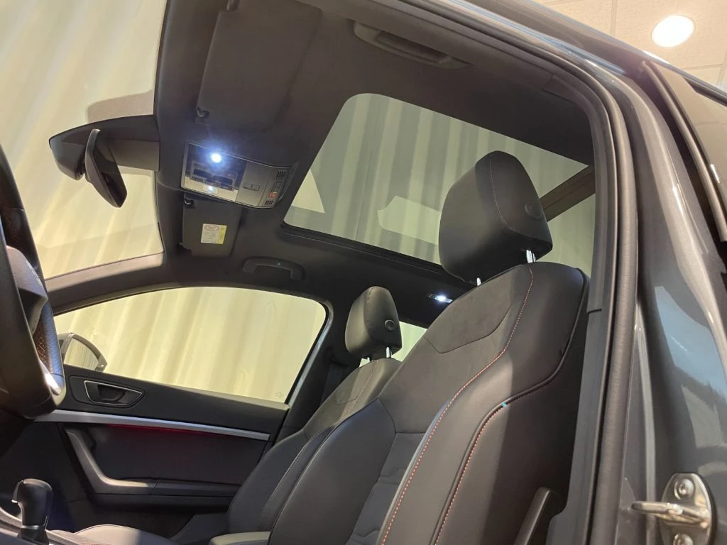SEAT Ateca 2.0 TDI DSG FR 19 Pano 360° ParkAssist LED - 19