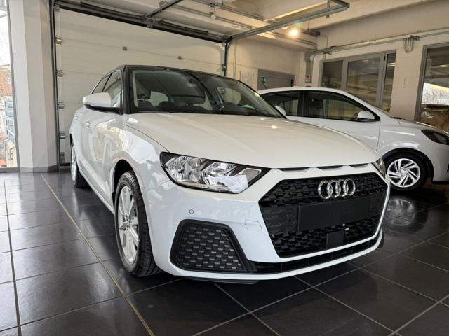 AUDI A1 Bianco metallizzato