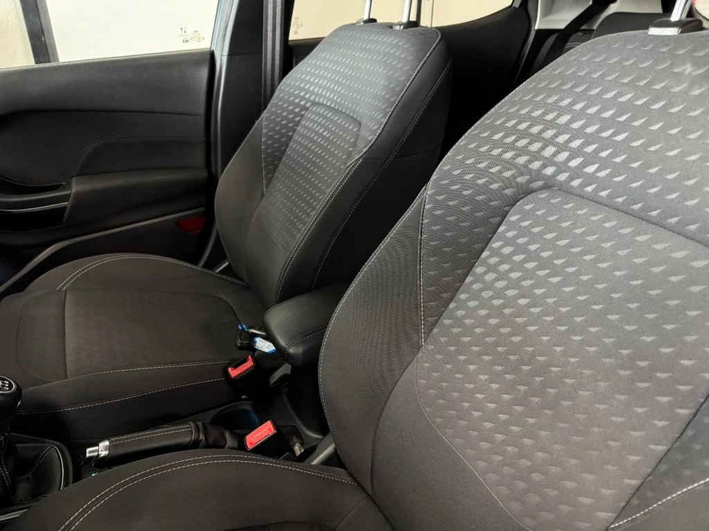 FORD Fiesta 1.1 75 CV 5 porte Titanium - 8