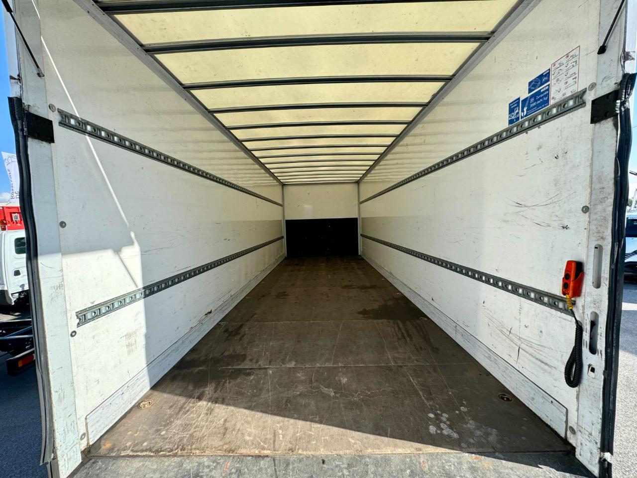 IVECO EUROCARGO 160-280P - 8