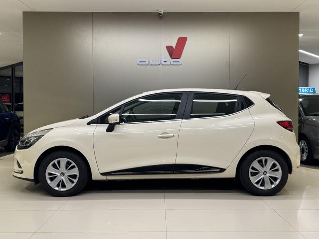 RENAULT Clio Beige pastello